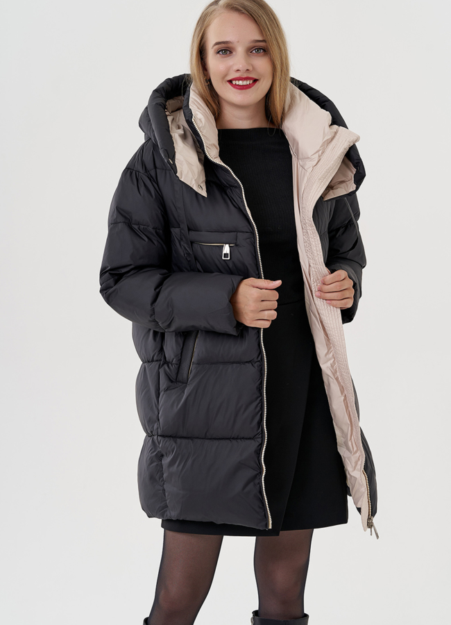 Женский пуховик с капюшоном черного цвета  модель № 82047 в рассрочку