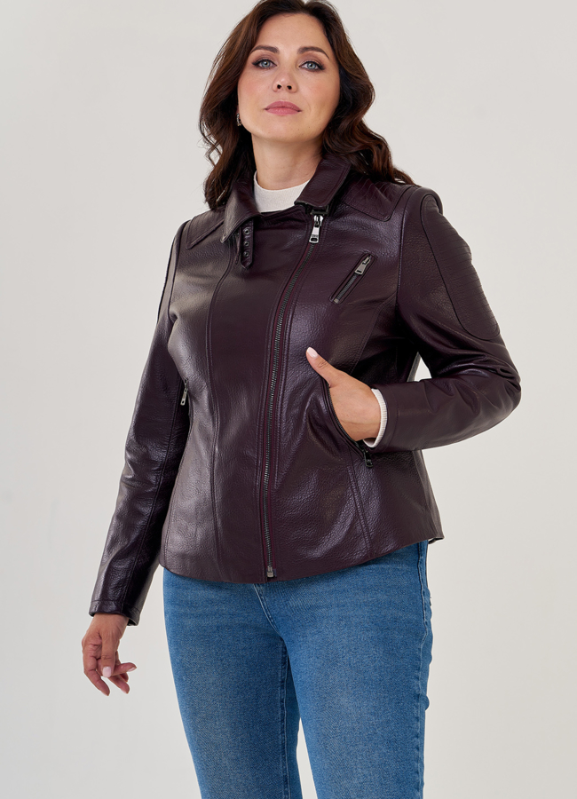 Женская куртка косуха бордового цвета модель № 10637 в рассрочку