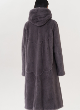 Шуба из норки с капюшоном