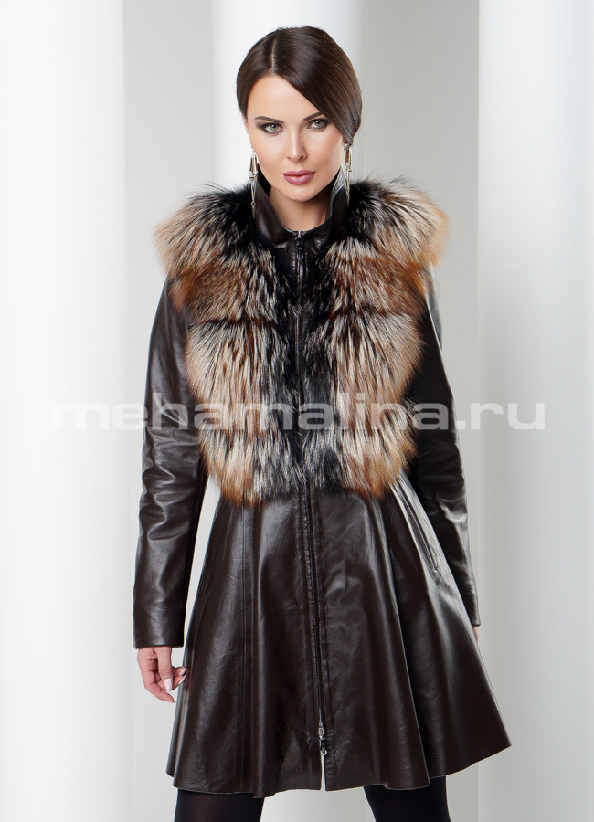 Плащ модель № K-374 меха малина