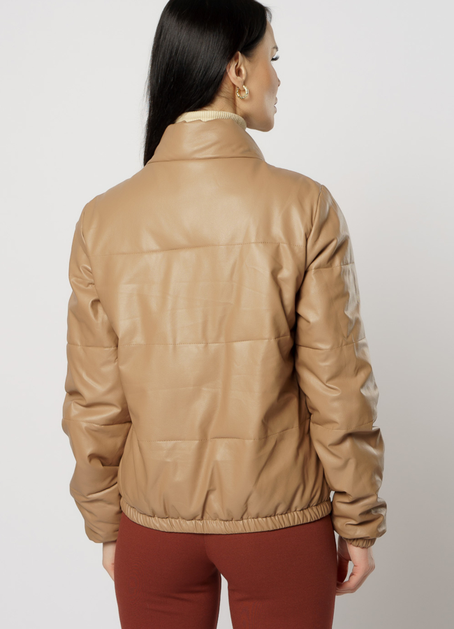 Утепленная куртка из эко кожи бежевого цвета модель № 20779 универмаг малина