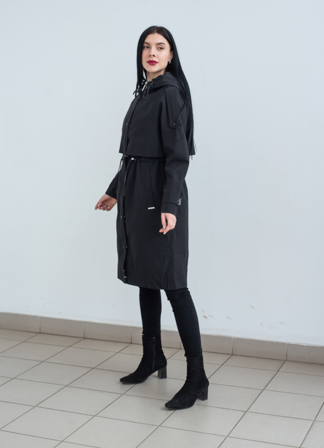 Парка женская черного цвета  капюшоном  модель № 22769 в рассрочку