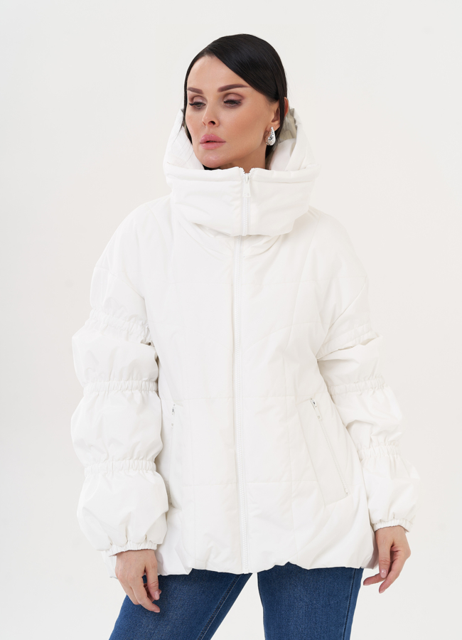 Куртка оверсайз белого цвета модель № 27013 в рассрочку