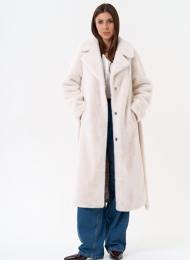 Женское пальто из эко меха с декоративными молниями