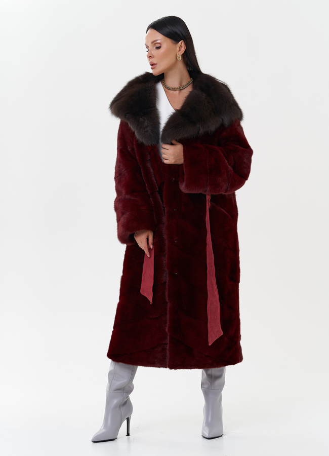 Норковая шуба с капюшоном из меха куницы модель № 27698 универмаг малина