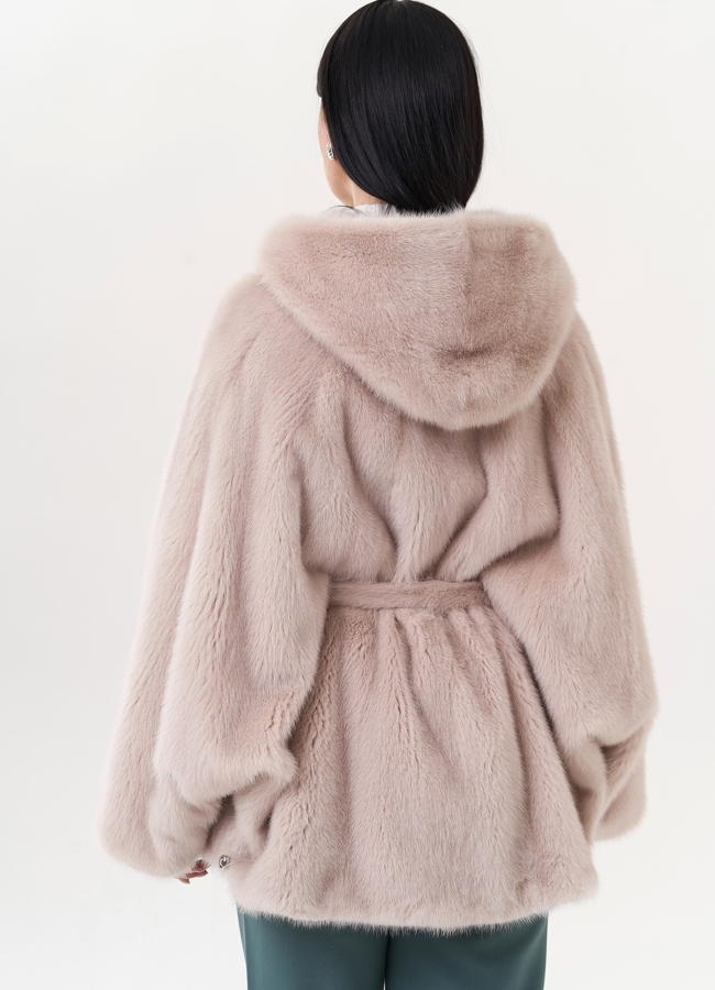 Норковая шуба с капюшоном модель № 26662 в кредит