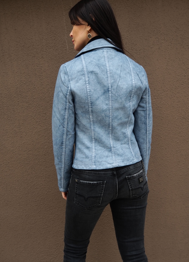 фото Куртка из эко кожи  цвета джинс модель № 1307