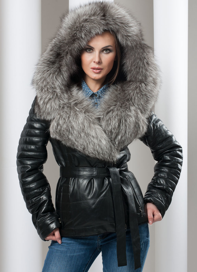 Дубленка укороченная, с чернобуркой модель № D-72 меха малина