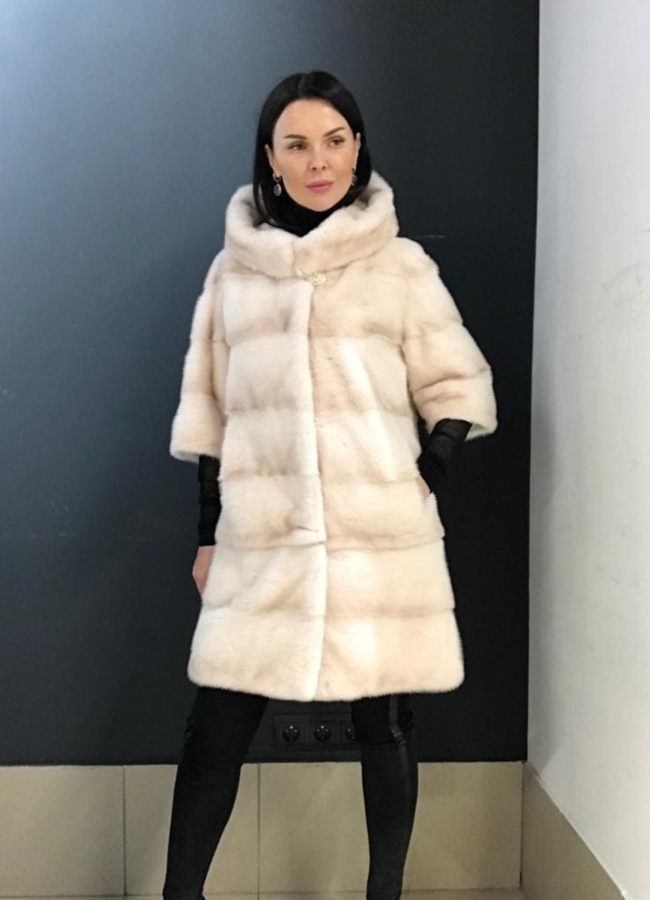 Норковая шуба с капюшоном модель № 2014 C в кредит