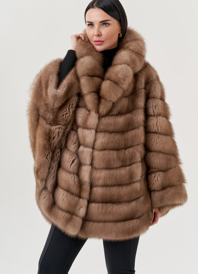 Шуба из куницы с английским воротником  модель № 79561 меха малина