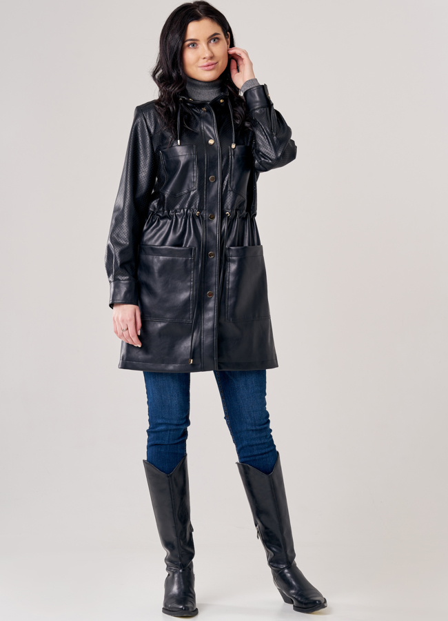 Плащ женский из эко кожи черного цвета модель № 20771 в кредит