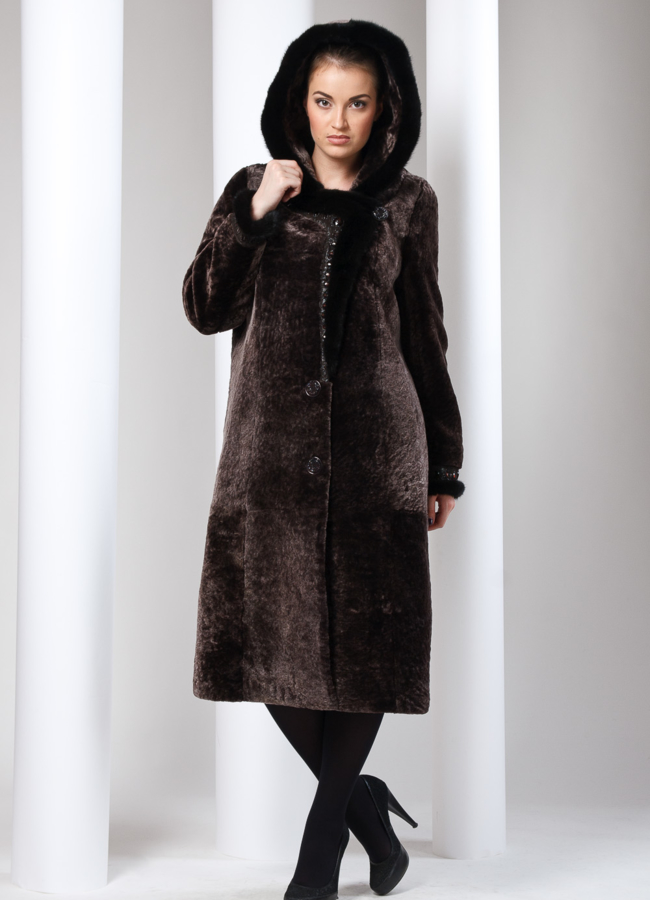 Шуба длинная из мутона модель № S-10 меха малина