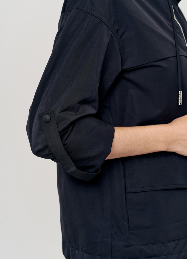 Демисезонная куртка в черном цвете модель № 21232 универмаг малина