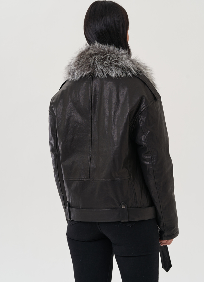 Женская куртка из натуральной кожи с отделкой из чернобурки модель № 25374 универмаг малина