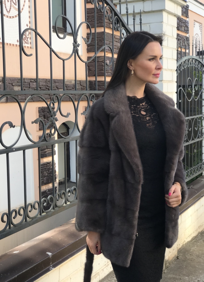 Укороченная норковая шуба в цвете соболь модель № S-758 в кредит