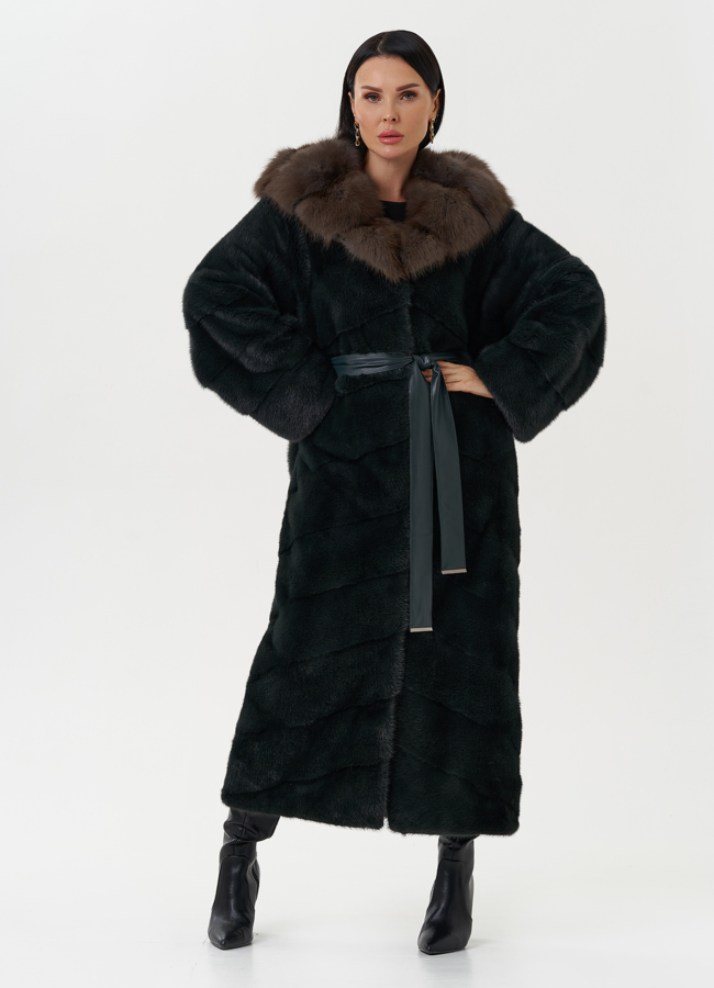 Женская норковая шуба с капюшоном из куницы модель № 27849 меха малина