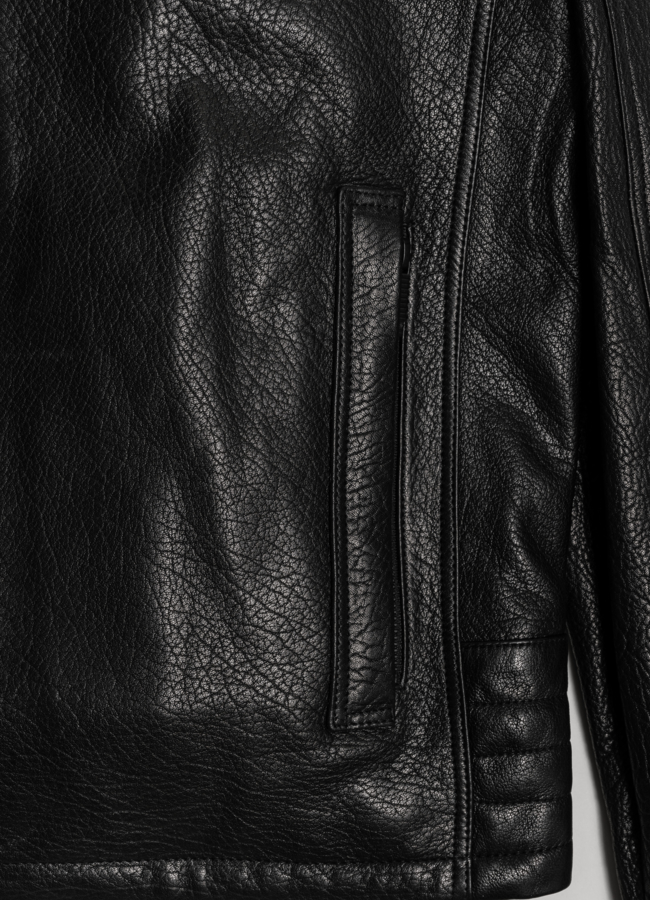 фото Куртка кожаная черного цвета модель № 21155