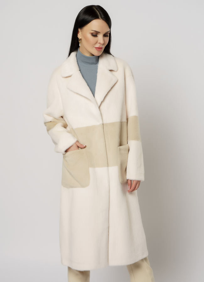 Пальто прямого силуэта с английским воротником модель № 17938 в кредит