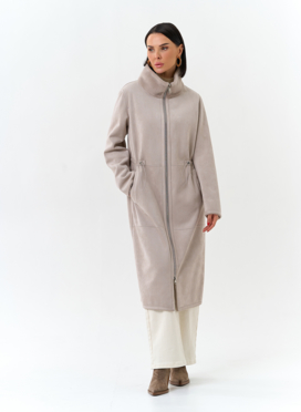 Светлая дубленка из эко замши