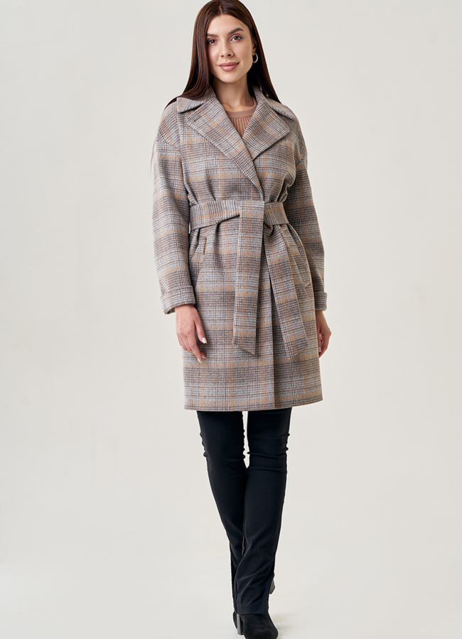 Бежевое женское пальто в клетку модель № 22949 в рассрочку