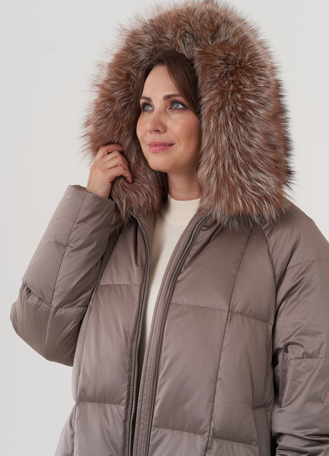 Женский пуховик с капюшоном  модель № 25369 универмаг малина