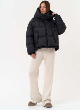 Женский короткий пуховик черного цвета Женский короткий пуховик черного цвета