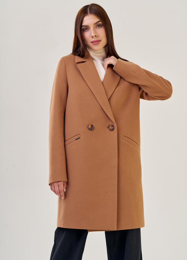 Женское пальто в цвете кэмел модель № 23177 меха малина