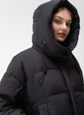 Женский пуховик с капюшоном 