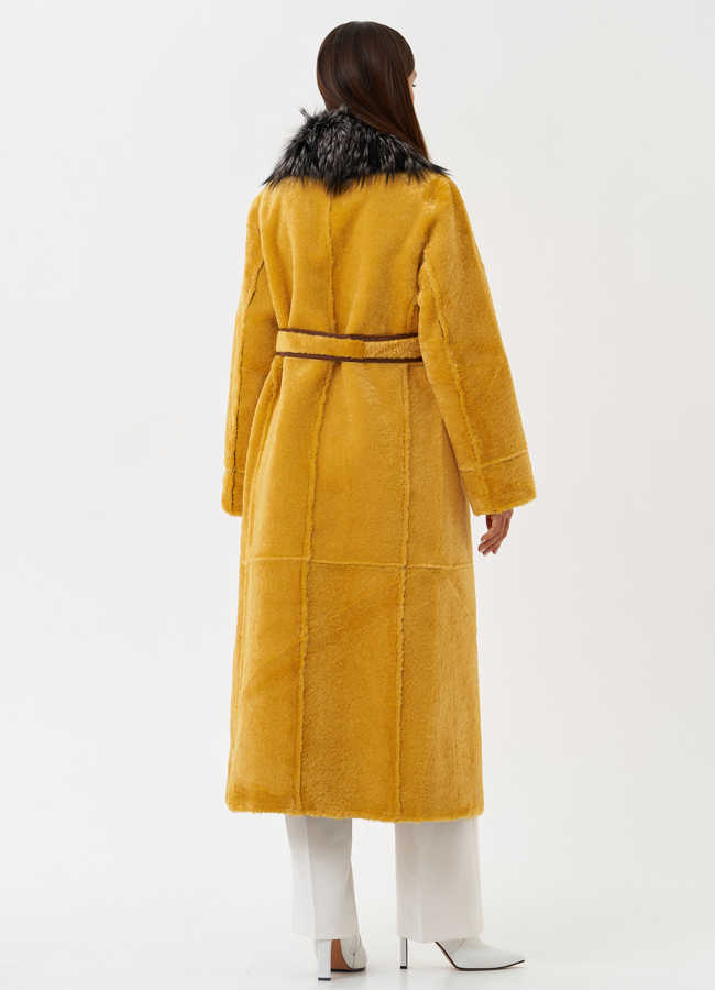 Двухсторонняя эко дубленка с мехом енота модель № 28561 универмаг малина