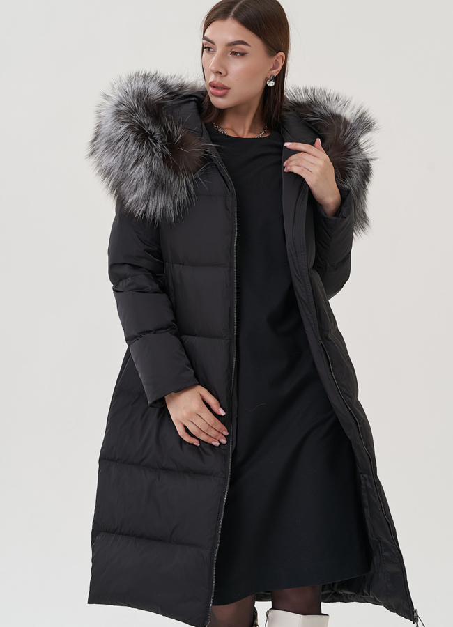 Пуховик с отделкой капюшона из меха чернобурки модель № 25371 в рассрочку