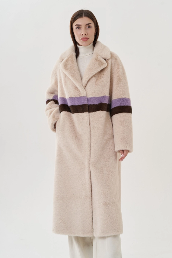 Женское пальто из эко меха 