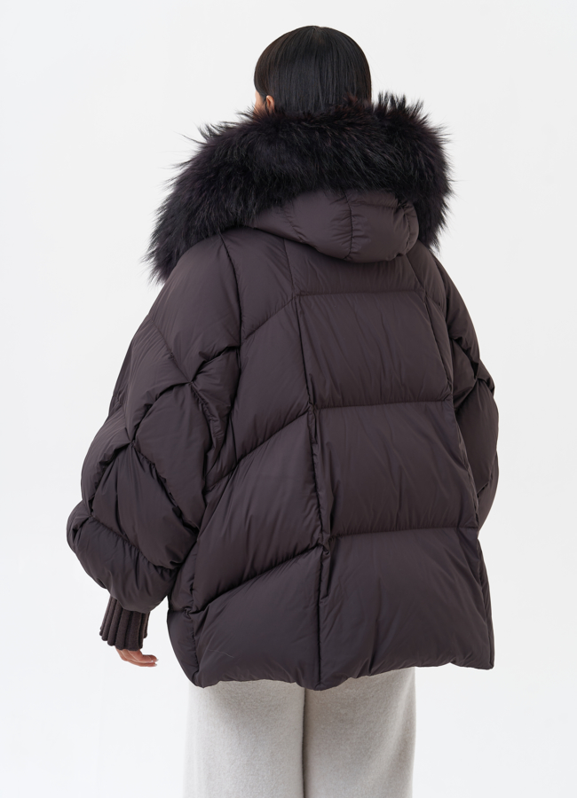 Пуховик с капюшоном из меха чернобурки модель № 29360 универмаг малина