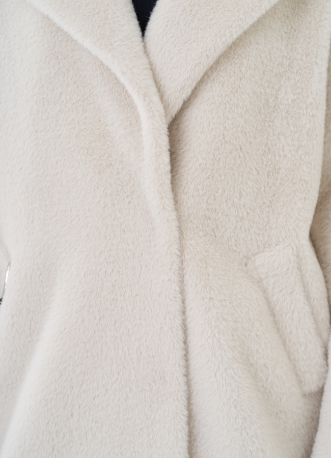 Женское полупальто бежевого цвета с английским воротником модель № 24408 универмаг малина