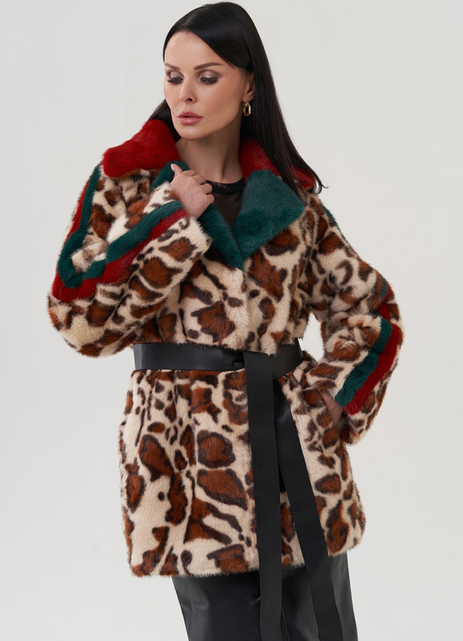 Полупальто с анималистичным принтом из эко меха модель № 25420 в рассрочку