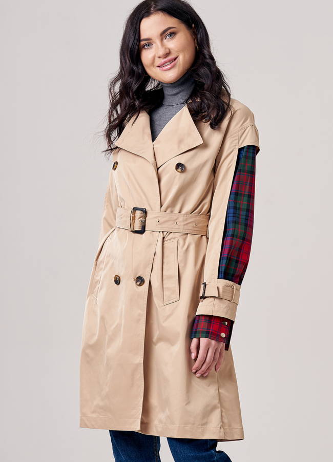 Тренч женский бежевого цвета модель № 20704 меха малина