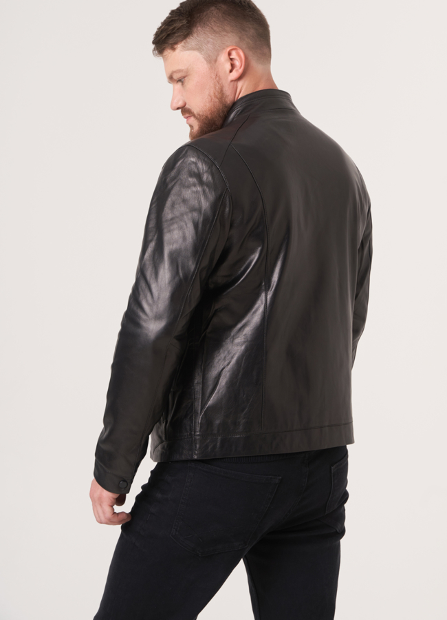 Мужская куртка из натуральной кожи на молнии модель № 805 в кредит