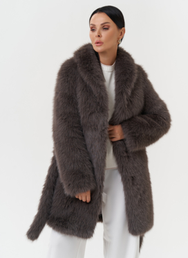 Шуба из эко меха под песца