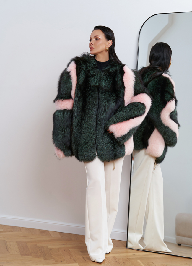 Женская шуба из меха чернобурки  модель № 27619 в кредит