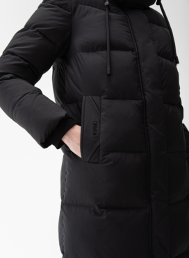 Женский пуховик с капюшоном 