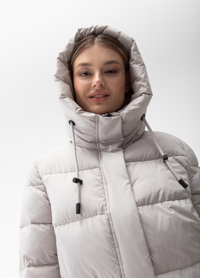 Женский пуховик с капюшоном  модель № 28408 универмаг малина Женский пуховик с капюшоном  модель № 28408 универмаг малина