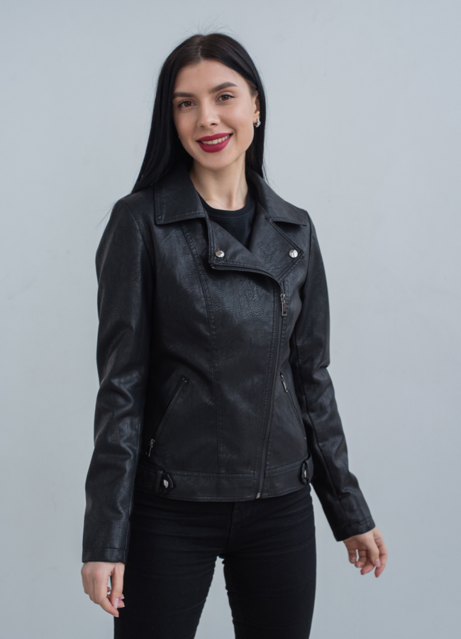 Куртка из эко кожи черного цвета модель № 20639 в кредит