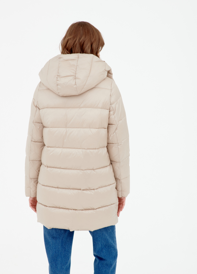 Пуховик светлый с капюшоном модель № 78913 в кредит