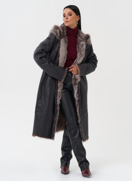 Дубленка с отделкой из тосканы с капюшоном