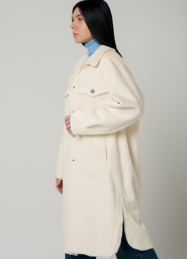 Женское пальто-рубашка белого цвета модель № 22436 универмаг малина