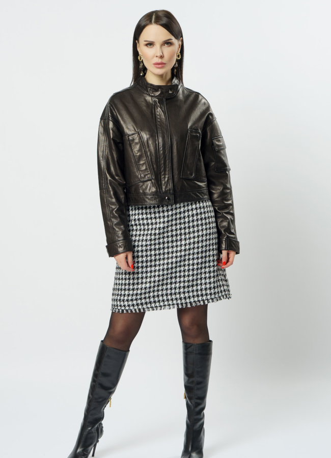 фото Укороченная женская куртка из кожи модель № 20495