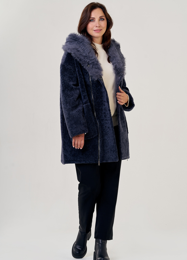 фото Куртка из мутона оверсайз в синем цвете модель № 1507