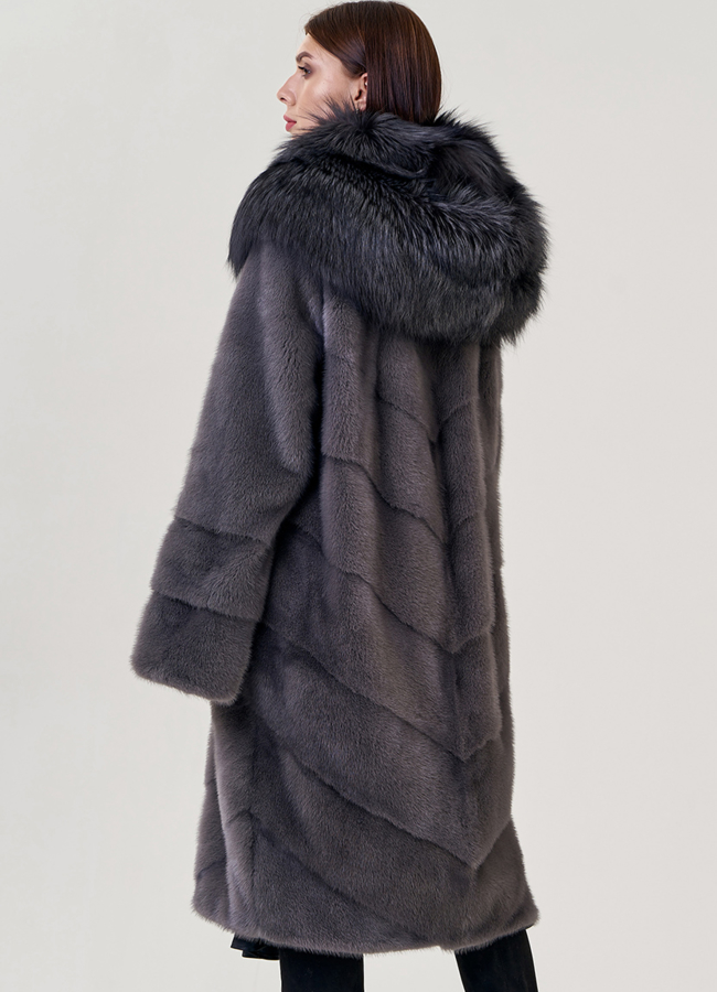 Шуба из норки с капюшоном из чернобурки модель № 77908 в кредит