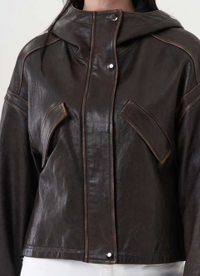 Куртка из натуральной кожи с капюшоном модель № 27156 универмаг малина