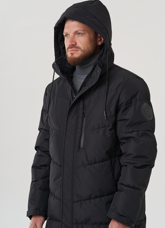 Мужская куртка с капюшоном черного цвета  модель № 82426 универмаг малина