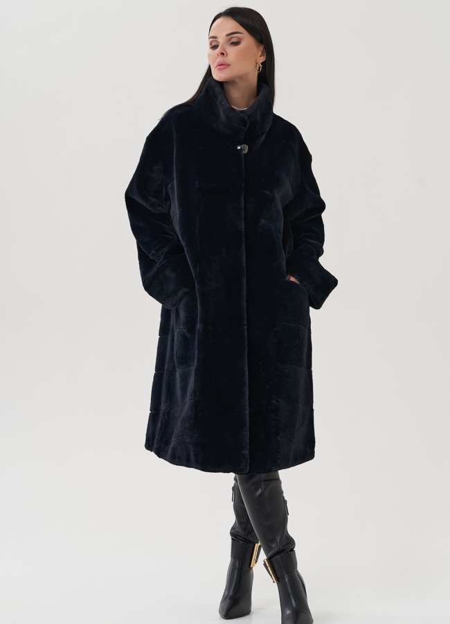 Шуба из меха кролика черного цвета модель № 25331 меха малина